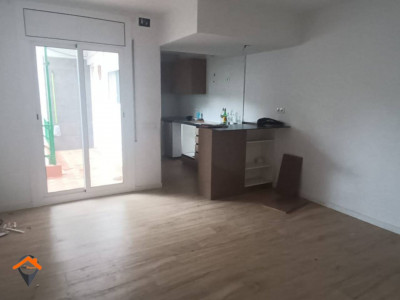 CASA PARA DOS FAMILIAS JUNTO AL PARC NORD!!!!