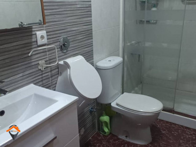 CASA PARA DOS FAMILIAS JUNTO AL PARC NORD!!!!