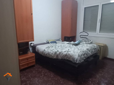 CASA PARA DOS FAMILIAS JUNTO AL PARC NORD!!!!