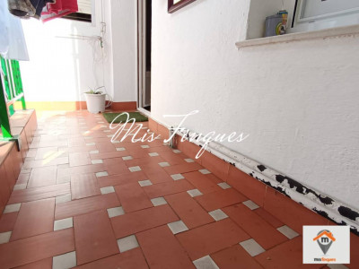 CASA PARA DOS FAMILIAS JUNTO AL PARC NORD!!!!