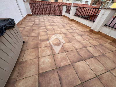 CASA PLANTA BAJA CANTONERA CON PATIO Y TERRAZA