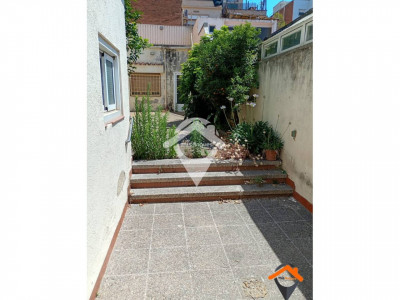 CASA PLANTA BAJA CON PATIO Y TERRAZA EIXAMPLE-SABADELL