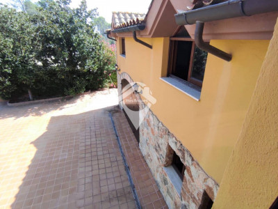 CASA RUSTICA EN VENTA ZONA ESTANY DE GALLECS