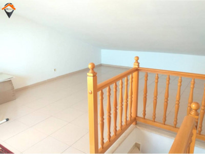 CASA UNIFAMILIAR CON GRAN PATIO, GARAJE DOBLE Y BUHARDILLA JUNTO A PLAZA ESPAÑA!! 