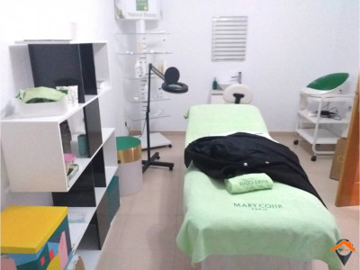 CASA UNIFAMILIAR CON GRAN PATIO, GARAJE DOBLE Y BUHARDILLA JUNTO A PLAZA ESPAÑA!! 