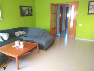 CASA UNIFAMILIAR CON GRAN PATIO, GARAJE DOBLE Y BUHARDILLA JUNTO A PLAZA ESPAÑA!! 