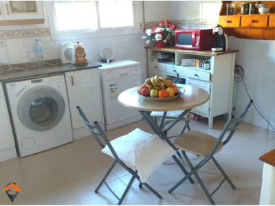 CASA UNIFAMILIAR CON GRAN PATIO, GARAJE DOBLE Y BUHARDILLA JUNTO A PLAZA ESPAÑA!! 