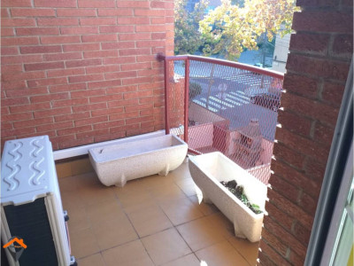 CASA UNIFAMILIAR CON GRAN PATIO, GARAJE DOBLE Y BUHARDILLA JUNTO A PLAZA ESPAÑA!! 