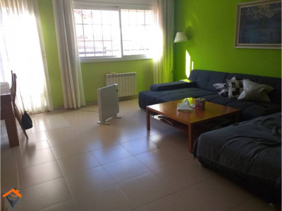 CASA UNIFAMILIAR CON GRAN PATIO, GARAJE DOBLE Y BUHARDILLA JUNTO A PLAZA ESPAÑA!! 
