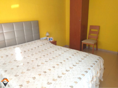 CASA UNIFAMILIAR CON GRAN PATIO, GARAJE DOBLE Y BUHARDILLA JUNTO A PLAZA ESPAÑA!! 