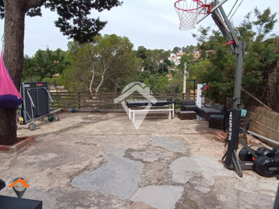 CHALET IDEAL 2 FAMILIAS CON PISCINA Y GARAJE PROPIO