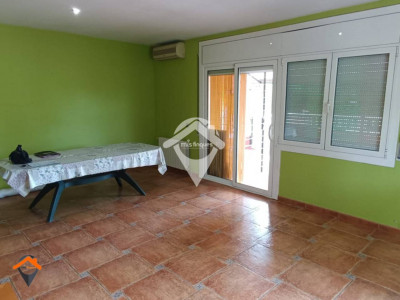 CHALET IDEAL 2 FAMILIAS CON PISCINA Y GARAJE PROPIO