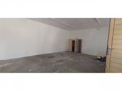 CONJUNTO DE DOS NAVES DE 65M2 CADA UNA!