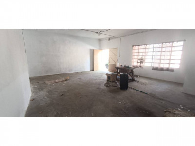 CONJUNTO DE DOS NAVES DE 65M2 CADA UNA!