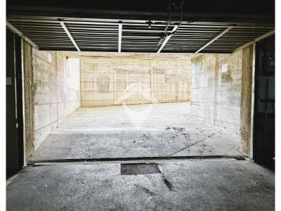 DISPONIBLE YA¡¡¡ VENTA PLAZA DE PARKING C/ ANTONI FORRELLAD/PLAÇA ESPANYA DE SABADELL