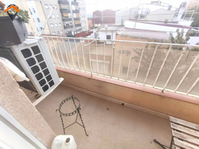¡DOS BALCONES Y UN COMEDOR SOLEADO EN CREU DE BARBERÀ!