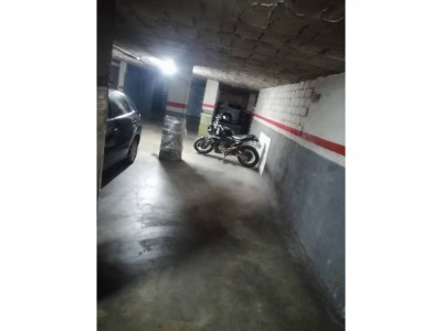 DOS PLAZAS PARA MOTOS EN ALQUILER 50€ CADA UNA!!!!