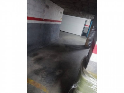 DOS PLAZAS PARA MOTOS EN ALQUILER 50€ CADA UNA!!!!