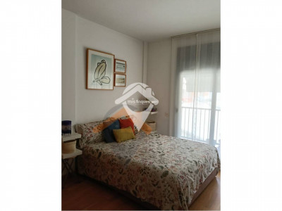 DUPLEX 2 HABITACIONES CON TERRAZA Y PARKING EN TERRASSA