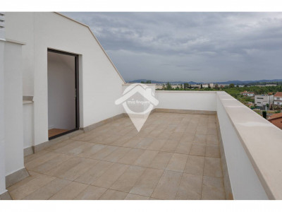DUPLEX CON TERRAZA Y BALCON OBRA NUEVA ACABADA EN VENTA EN SANT QUIRZE DEL VALLES