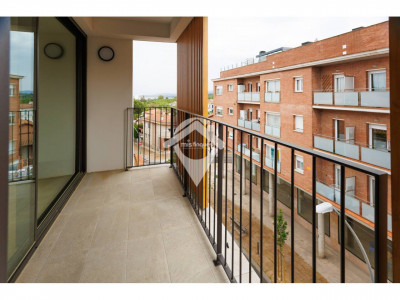 DUPLEX CON TERRAZA Y BALCON OBRA NUEVA ACABADA EN VENTA EN SANT QUIRZE DEL VALLES