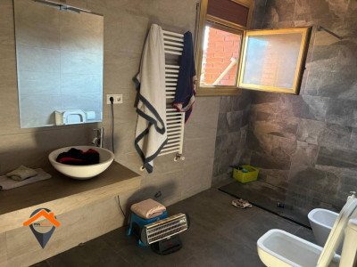 Dúplex en venta en Sentmenat con amplia terraza y patio con solo 1 vecino