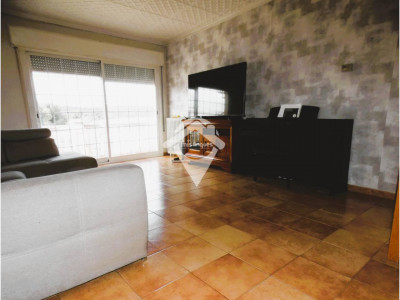 EN ALQUILER¡¡¡ FANTASTICA CASA AISLADA ZONA CENTRO SANT QUIRZE