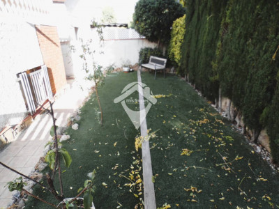 EN ALQUILER¡¡¡ FANTASTICA CASA AISLADA ZONA CENTRO SANT QUIRZE