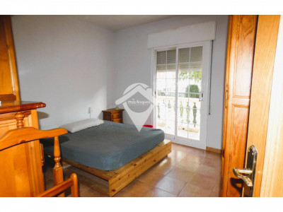 EN ALQUILER¡¡¡ FANTASTICA CASA AISLADA ZONA CENTRO SANT QUIRZE