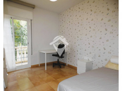 EN ALQUILER¡¡¡ FANTASTICA CASA AISLADA ZONA CENTRO SANT QUIRZE