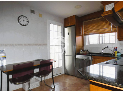 EN ALQUILER¡¡¡ FANTASTICA CASA AISLADA ZONA CENTRO SANT QUIRZE