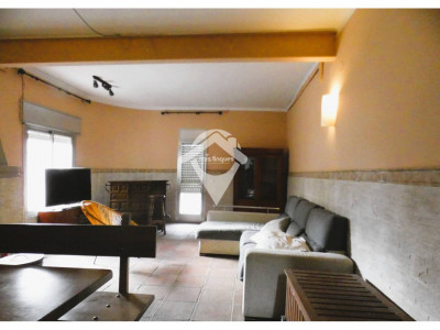 EN ALQUILER¡¡¡ FANTASTICA CASA AISLADA ZONA CENTRO SANT QUIRZE