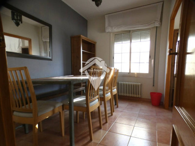 EN ALQUILER¡¡¡ FANTASTICA CASA AISLADA ZONA CENTRO SANT QUIRZE