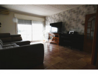 EN ALQUILER¡¡¡ FANTASTICA CASA AISLADA ZONA CENTRO SANT QUIRZE