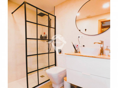 EN ALQUILER¡¡¡ GRAN PISO PARKING DOBLE Y TRASTERO EIXAMPLE-SABADELL