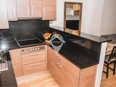 EN VENTA ACOGEDOR PISO-BAJOS EN SABADELL