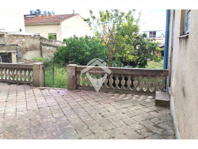 EN VENTA INMUEBLE-SOLAR EDIFICABLE A DOS CALLES EN SABADELL