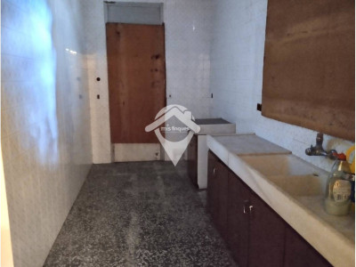 EN VENTA INMUEBLE-SOLAR EDIFICABLE A DOS CALLES EN SABADELL