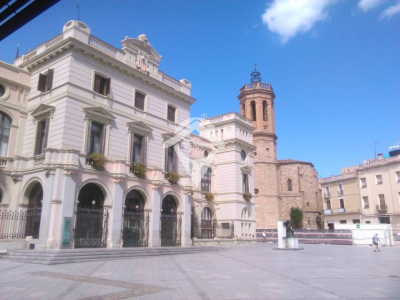 EN VENTA SOLAR EDIFICABLE CENTRE SABADELL