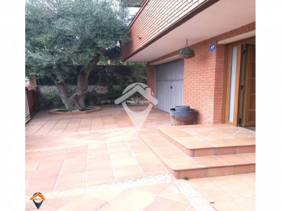 ESPECTACULAR CASA 4 VIENTOS BARBERA DEL VALLES