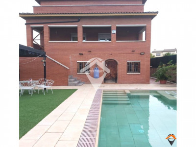 ESPECTACULAR CASA 4 VIENTOS BARBERA DEL VALLES