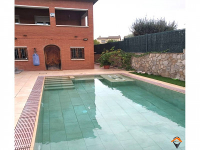 Espectacular casa a 4 vientos en Barberà del Vallès