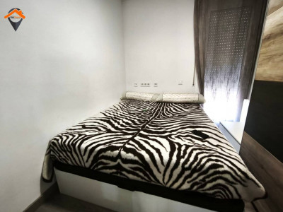 ESPECTACULAR PISO ESQUINERO Y TOTALMENTE EXTERIOR EN EIXAMPLE CON PARKING EN FINCA!!