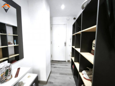 ESPECTACULAR PISO ESQUINERO Y TOTALMENTE EXTERIOR EN EIXAMPLE CON PARKING EN FINCA!!