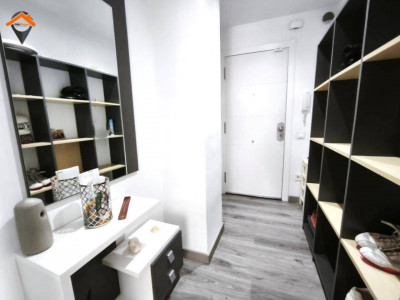 ESPECTACULAR PISO ESQUINERO Y TOTALMENTE EXTERIOR EN EIXAMPLE CON PARKING EN FINCA!!
