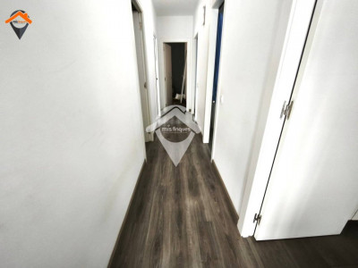 ESPECTACULAR PISO EXTERIOR, ESQUINERO CON PARKING EN EIXAMPLE