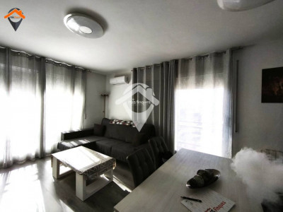 ESPECTACULAR PISO EXTERIOR, ESQUINERO CON PARKING EN EIXAMPLE