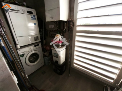 ESPECTACULAR PISO EXTERIOR, ESQUINERO CON PARKING EN EIXAMPLE