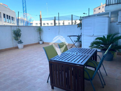 ESPECTACULAR VIVIENDA CON PATIO 60 M2 HOSTAFRANCS-SABADELL