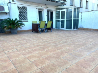 ESPECTACULAR VIVIENDA CON PATIO 60 M2 HOSTAFRANCS-SABADELL